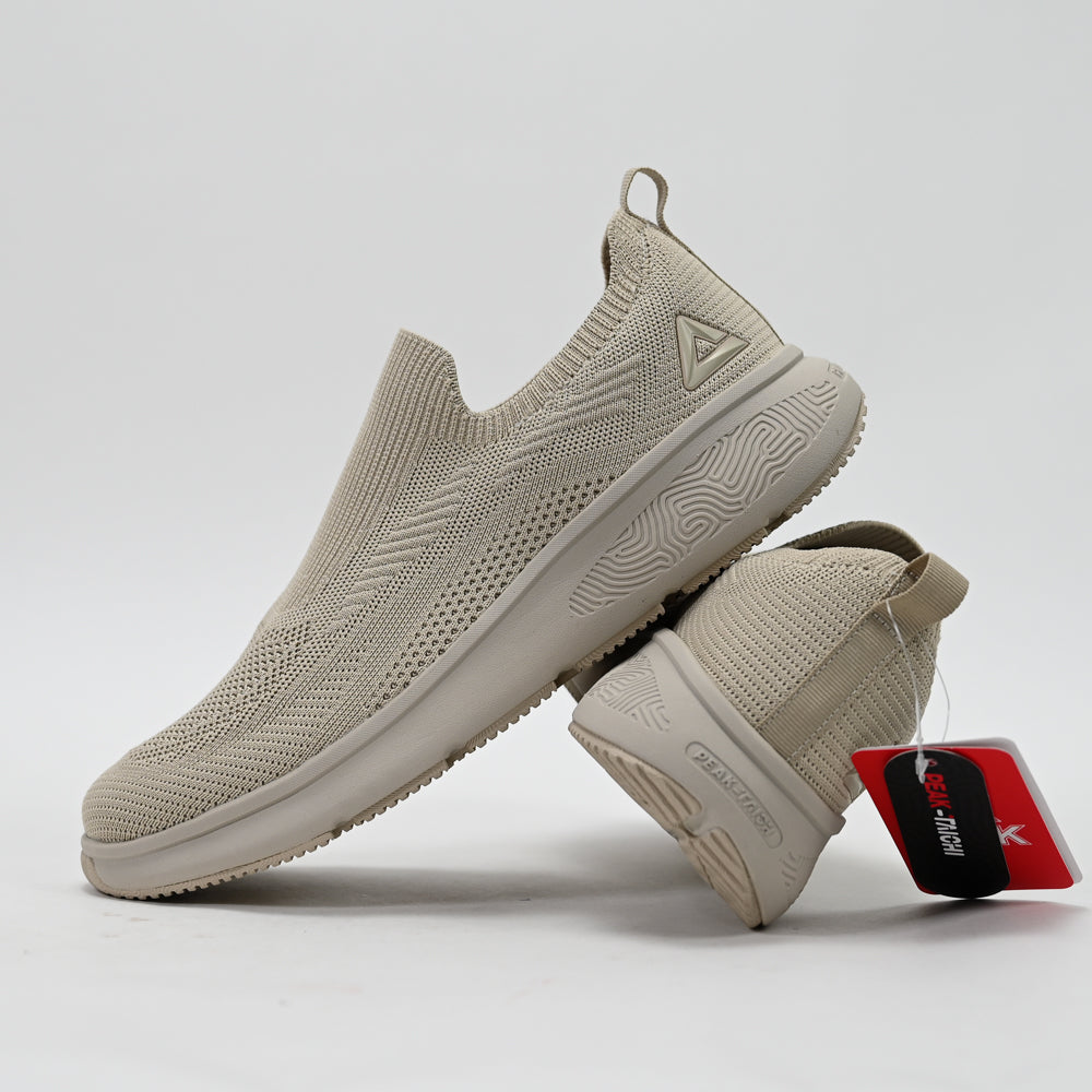 PEAK FOOTWEAR Référence : EWT59517J-0080