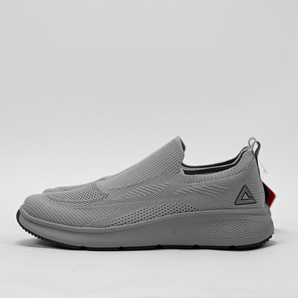 PEAK FOOTWEAR Référence : EWT59517J-0029