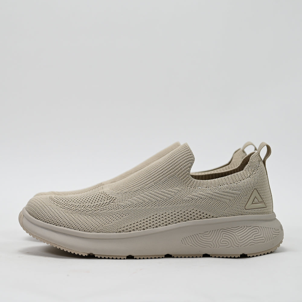 PEAK FOOTWEAR Référence : EWT59517J-0080